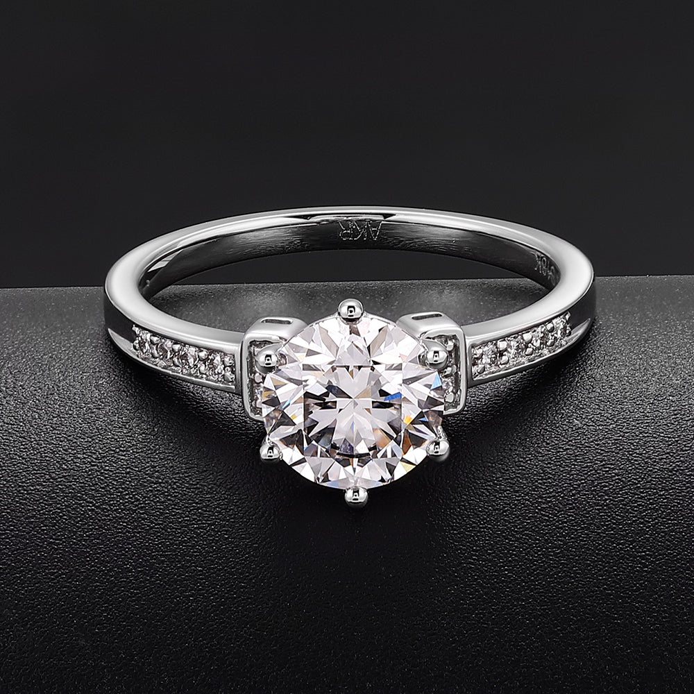 Stunning 1.30 Ct Round Solitaire White Gold Ring