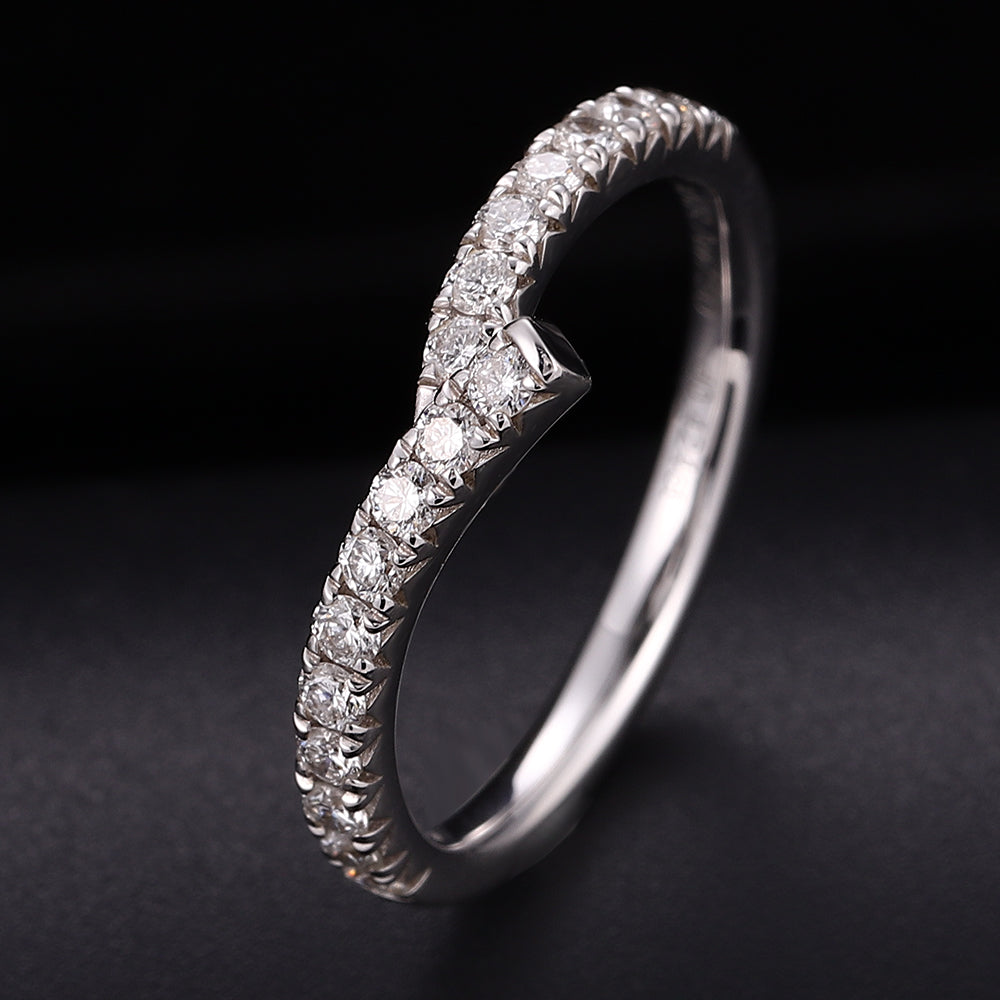 Glamorous Twisted 0.42Ct TW Round Cut Cross Over Ring Lab Diamond Band