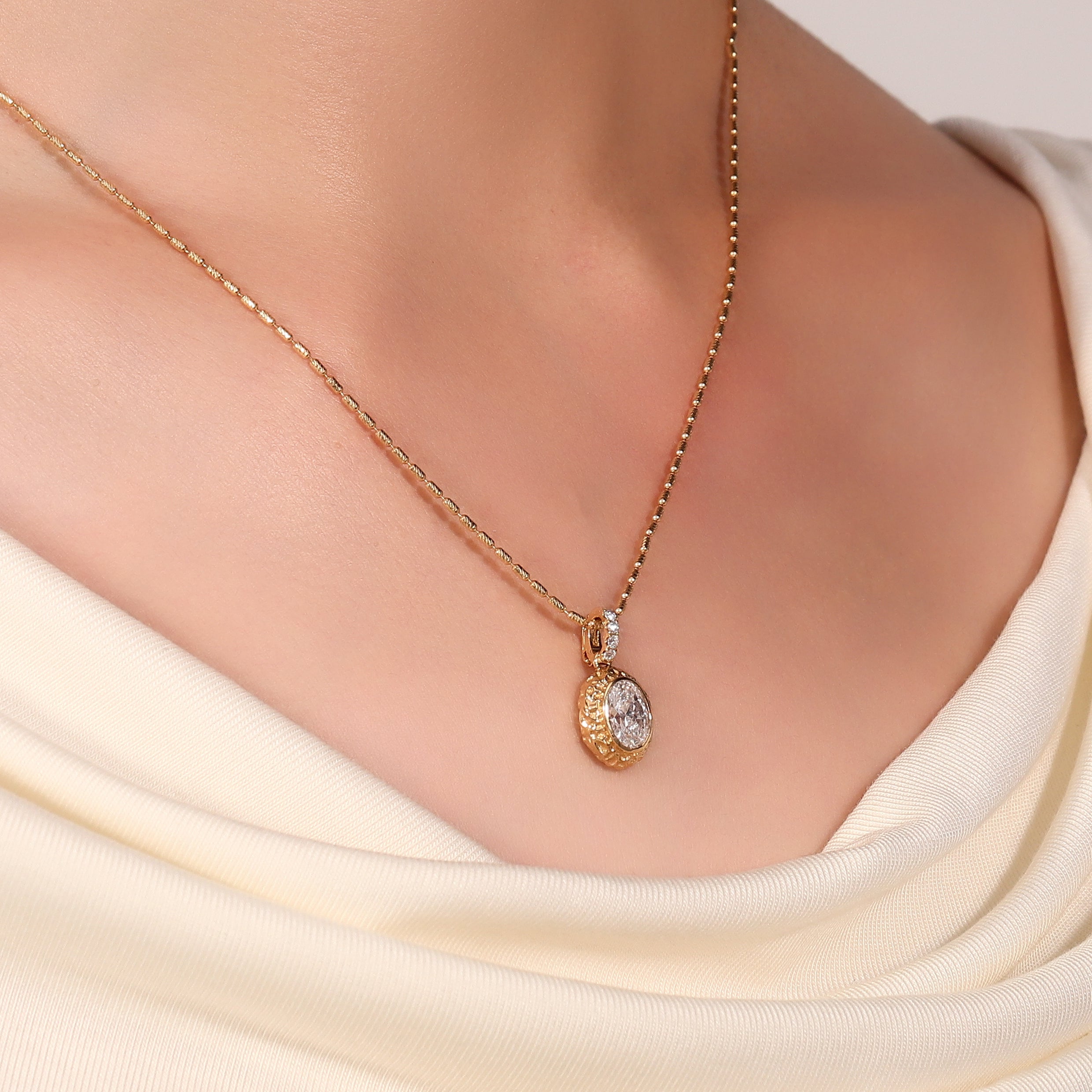 Vintage 18Kt Gold 1Ct Oval Cut Lab Diamond Pendant (Pendant Only)