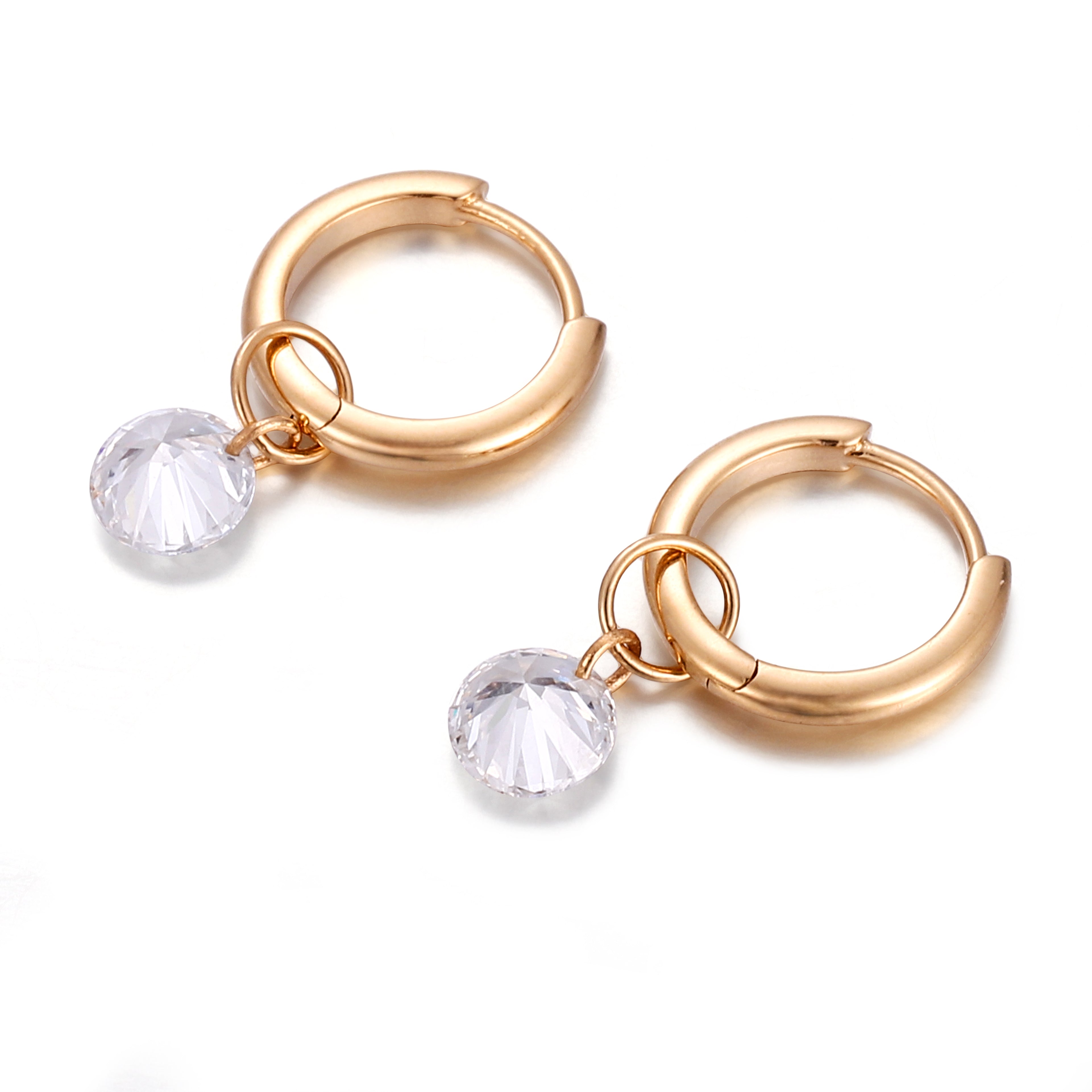 Glow Drop Earrings | Round Lab Grown Diamonds in 18K Yellow Gold