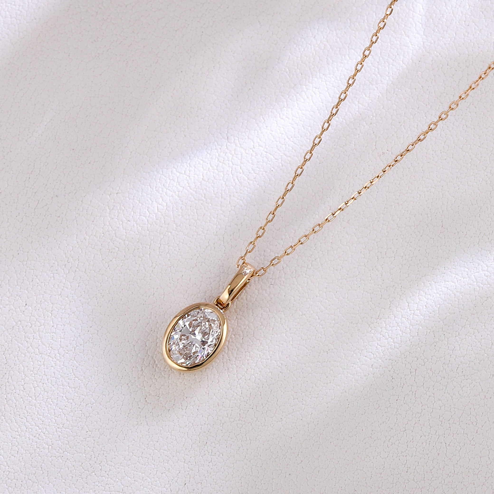 1Ct Bezel-Set Oval Cut Lab Diamond in 18Kt Gold (Pendant Only)