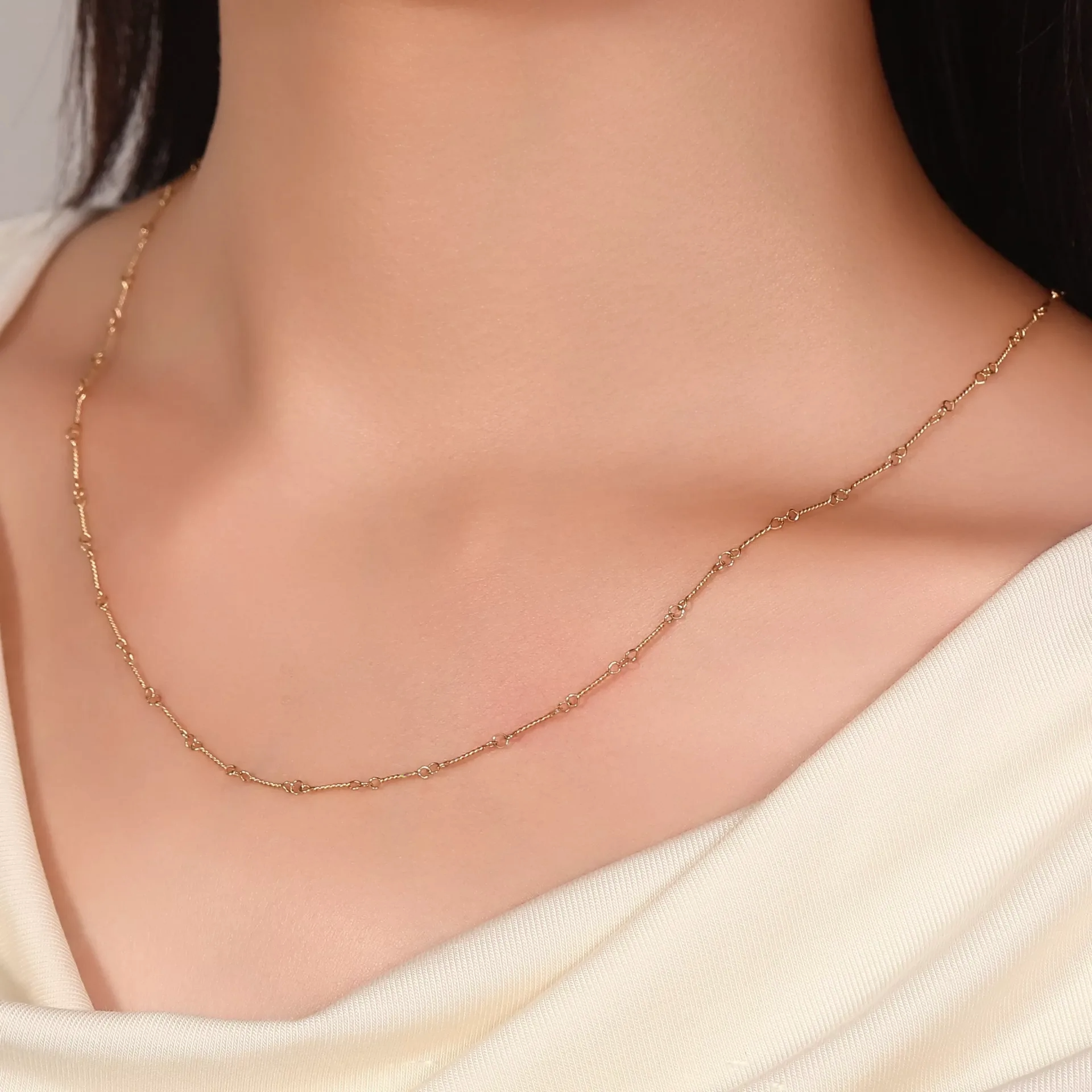 Dual-Textured Gold Chain | 18K Yellow Gold Necklace with Alternating Smooth & Twisted Links